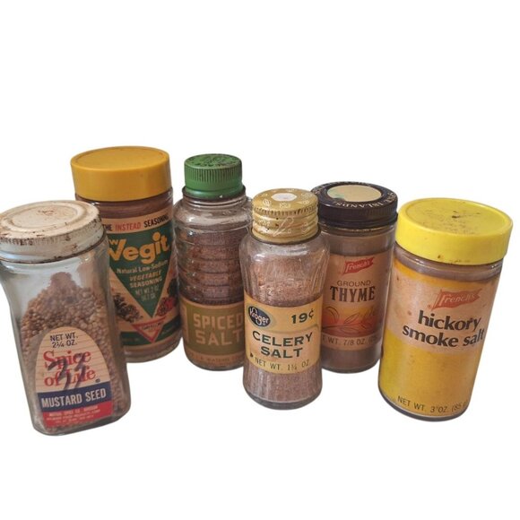 Vintage Seasonings Glass Containers Spices Salt Vegit Frenchs Kroger Collectible - Picture 1 of 9
